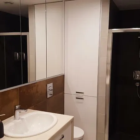 Studio Dominikanska 아파트 *